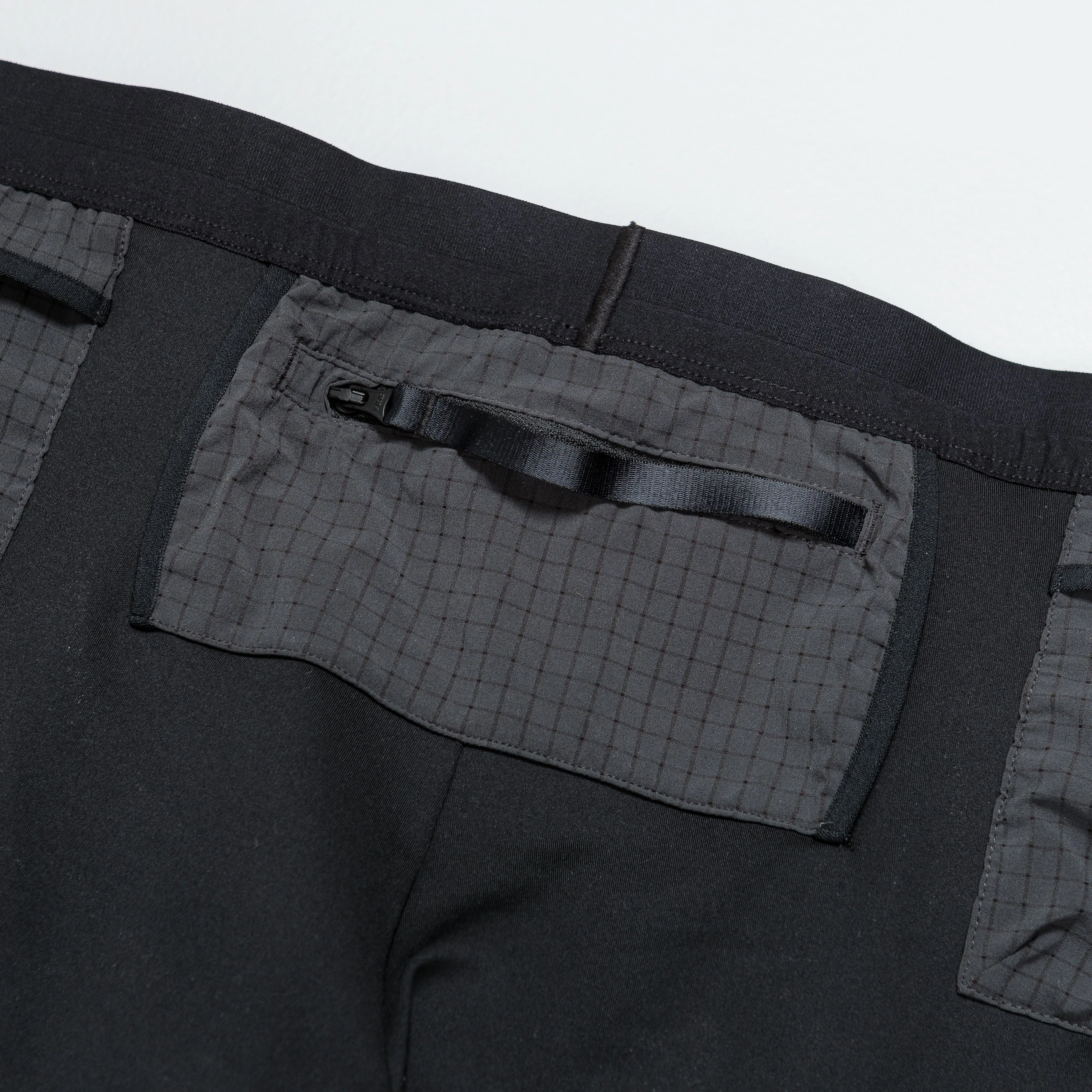 Dri-Fit Trail Half Tight - Black/Dk Smoke Grey