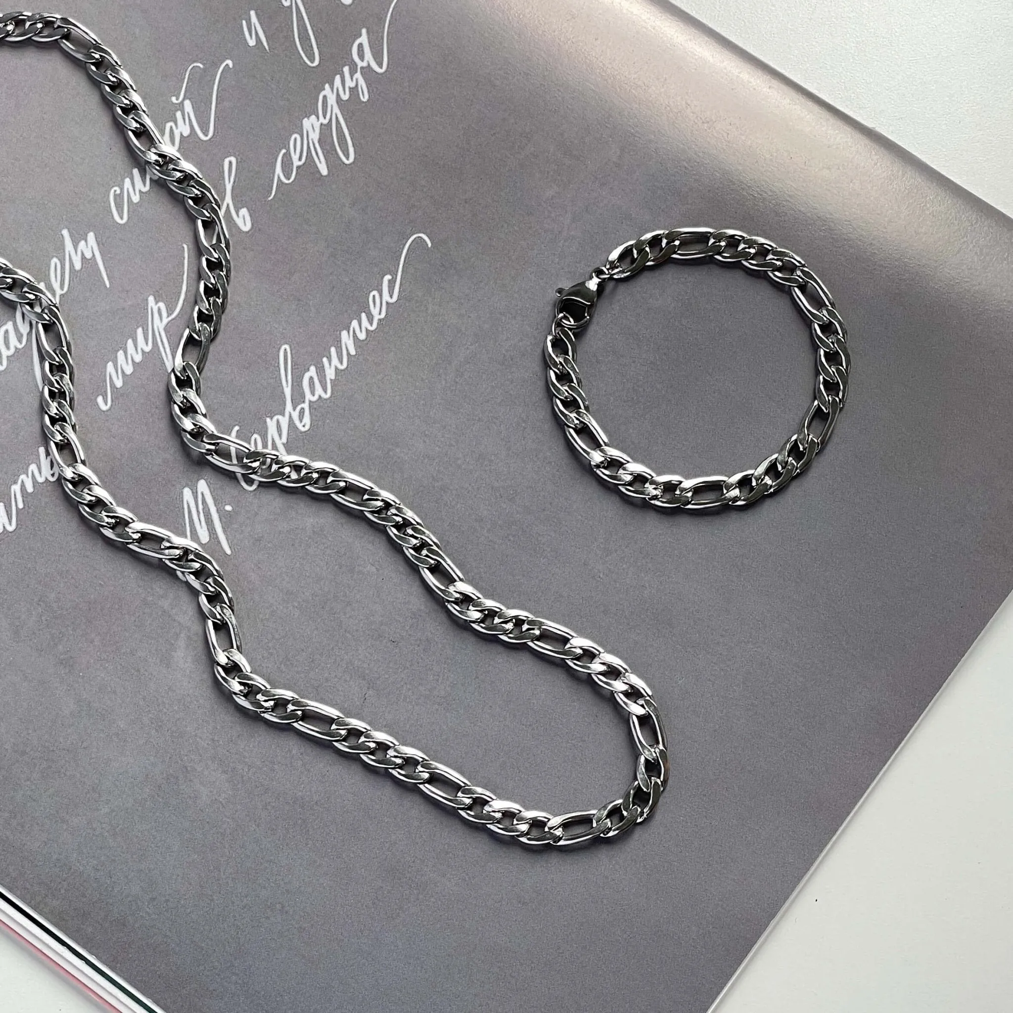 Figaro Chain Necklace (Silver)