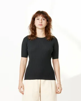 Giza High Gauge Rib Knit Tee in Black