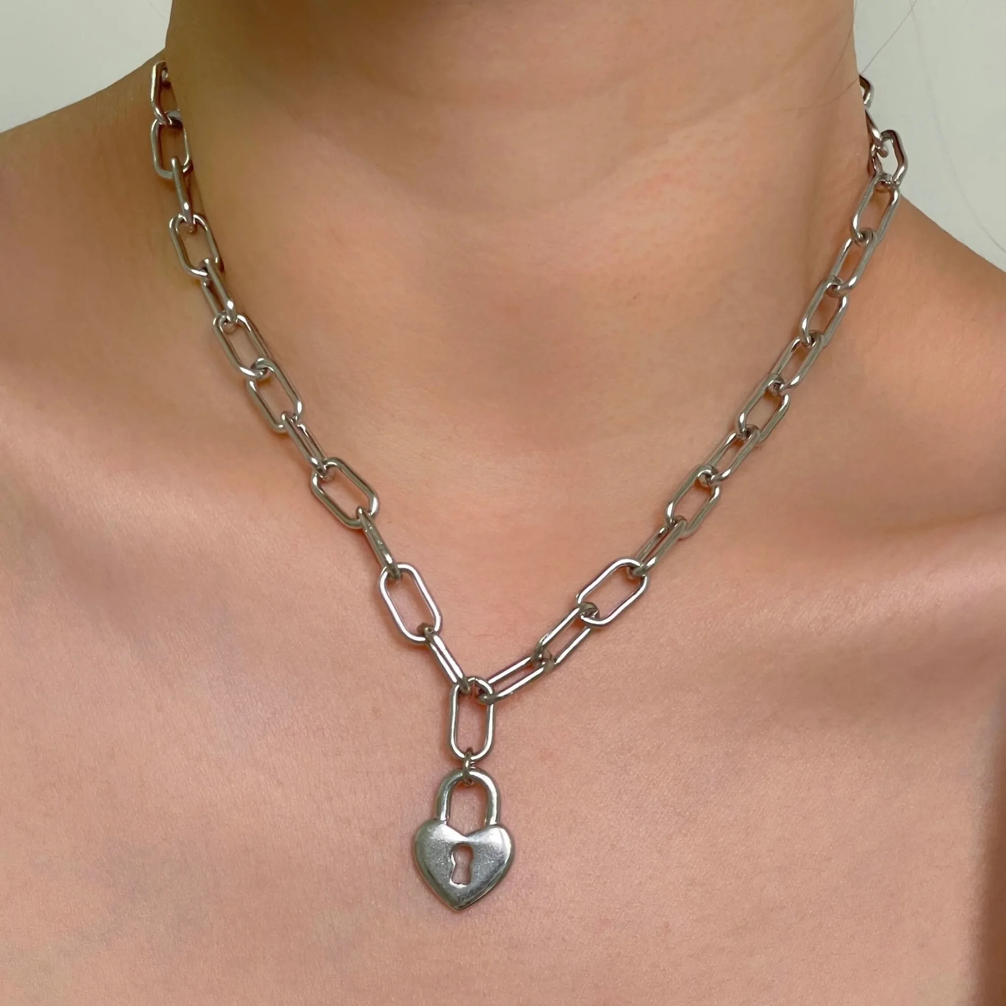 Love Oval Link Necklace Silver