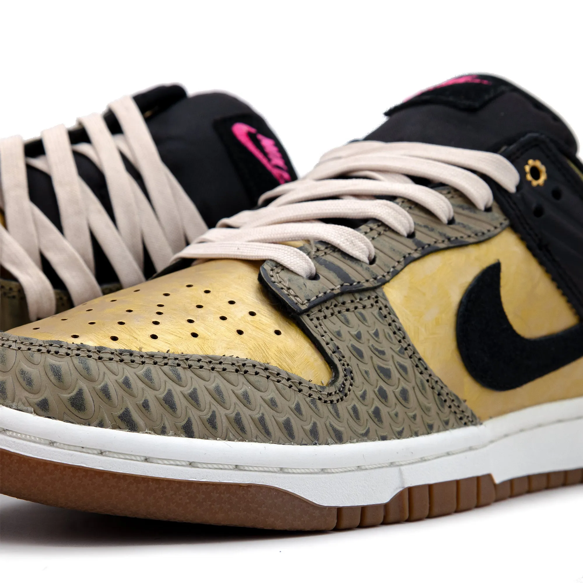 Nike Women's Dunk Low PRM "Día De Muertos" FQ8148-010